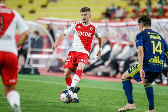 爱游戏官方网站-埃因霍温内部会议纪要流出：今晚造点机会，法甲使命明确，控场能力受关注(阿尔梅勒城埃因霍温)