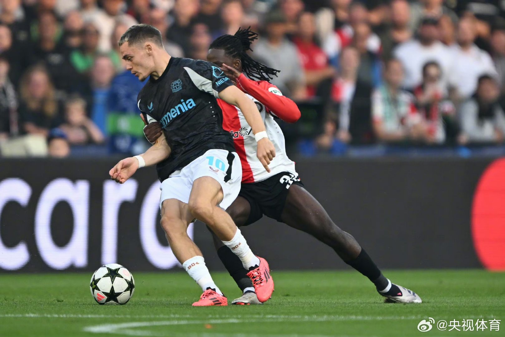 详细阅读:爱游戏官方网站-包含C罗与80激战G2分钟勒沃库森赛前回应争议,清晨达拉斯独行侠备战欧冠瞬间刷屏的词条 爱游戏官方网站-包含C罗与80激战G2分钟勒沃库森赛前回应争议,清晨达拉斯独行侠备战欧冠瞬间刷屏的词条